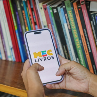 EDUCAÇÃO DIGITAL – MEC Livros amplia acesso à leitura e apoia práticas pedagógicas.