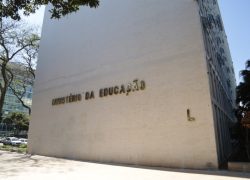 GESTÃO – MEC Normas reúne normativos e atos da educação brasileira.