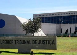 EDUCAÇÃO SUPERIOR – STJ restabelece medidas cautelares impostas pelo MEC a instituições com baixo desempenho nos cursos de medicina.